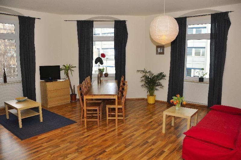 Grosse-Fewo-Dresden-Neustadt-Zentrum-L9 외부 사진
